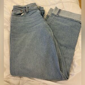 NWT Abercrombie and fitch brand light denim jeans. Size 8 long- cuffed bottoms